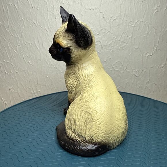 Vintage Blue Eyed Siamese Cat Hand Painted Figurine House of Global Art Japan - Picture 2 of 13